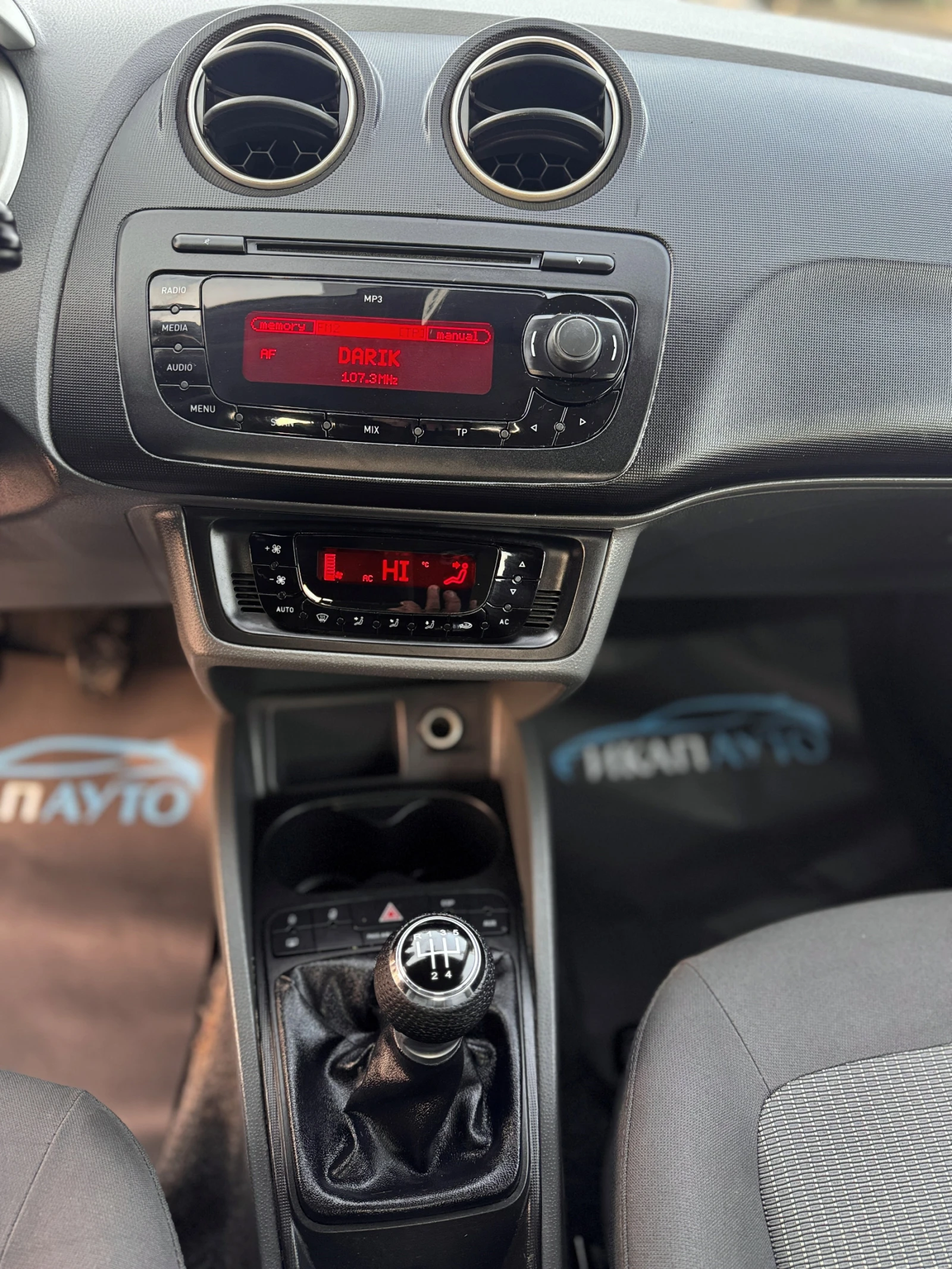 Seat Ibiza ST 1.6TDI ИТАЛИЯ - изображение 10