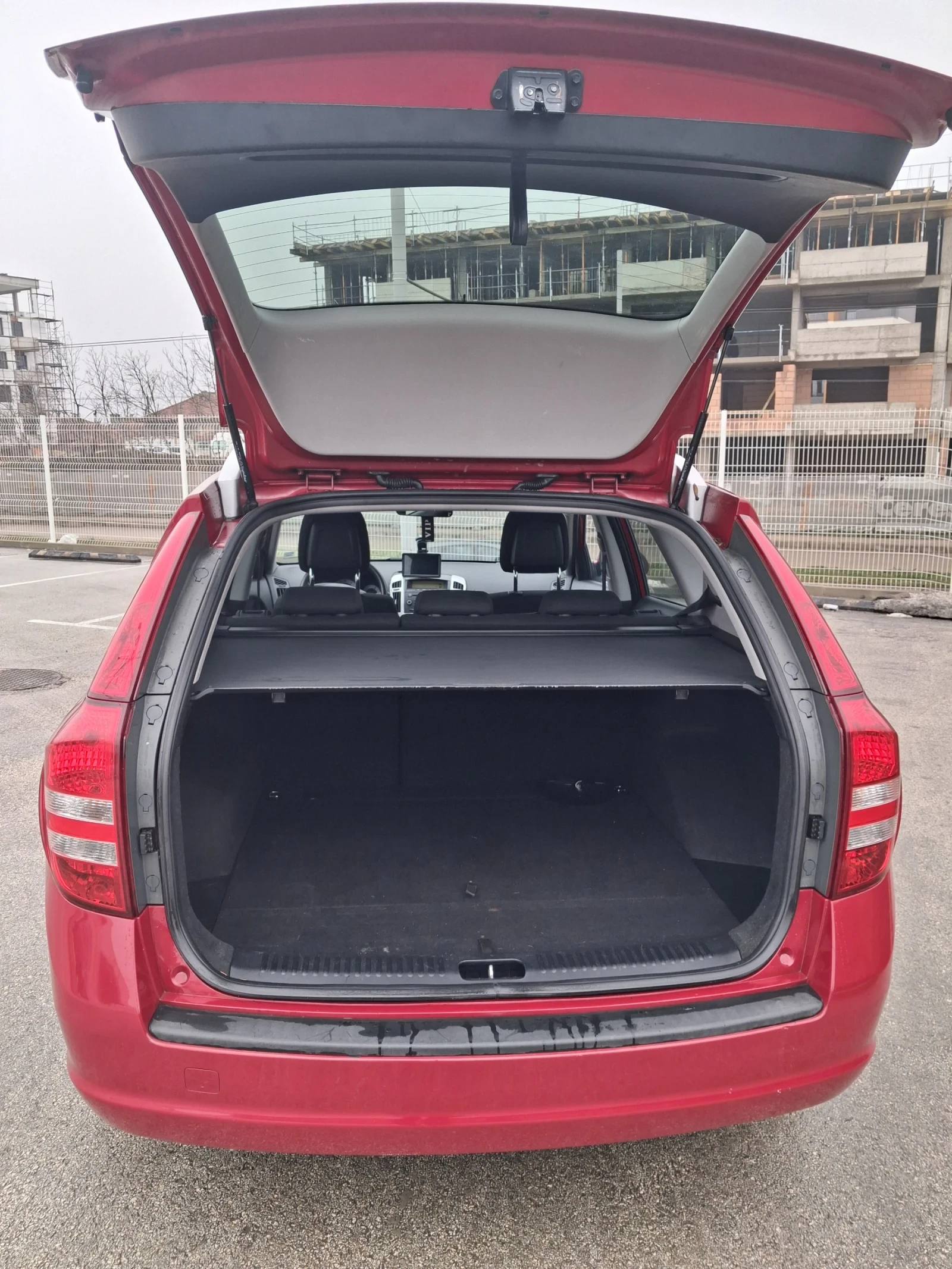 Kia Ceed, снимка 4 - Автомобили и джипове - 54349092