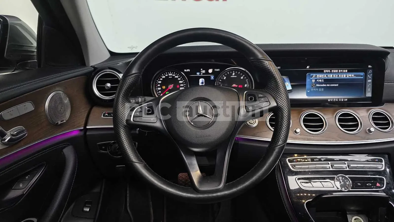 Mercedes-Benz E 220 �������� * ������� * KEYLESS * HEAD-UP * BURMESTER | Mobile.bg � ����������� 13