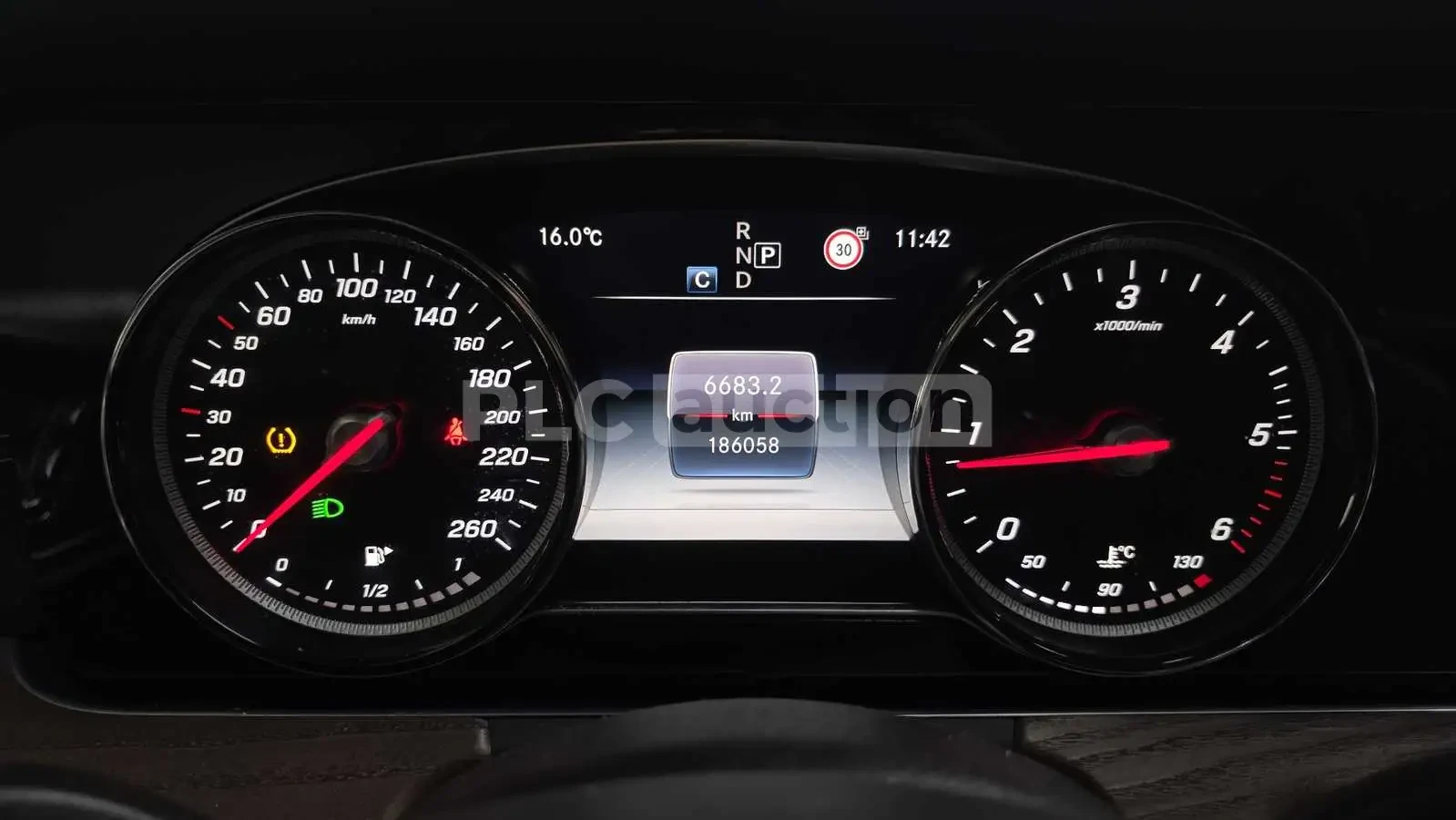 Mercedes-Benz E 220 �������� * ������� * KEYLESS * HEAD-UP * BURMESTER | Mobile.bg � ����������� 8