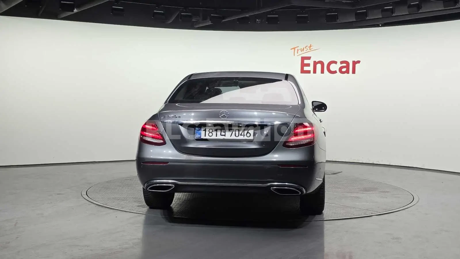 Mercedes-Benz E 220 �������� * ������� * KEYLESS * HEAD-UP * BURMESTER | Mobile.bg � ����������� 4