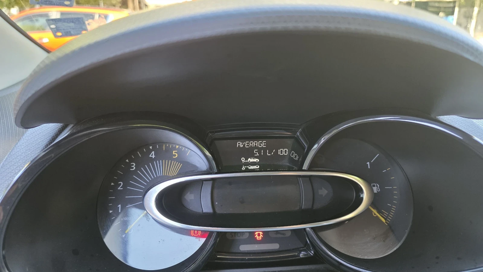 Renault Clio 1.5 DCI, снимка 14 - Автомобили и джипове - 54718280