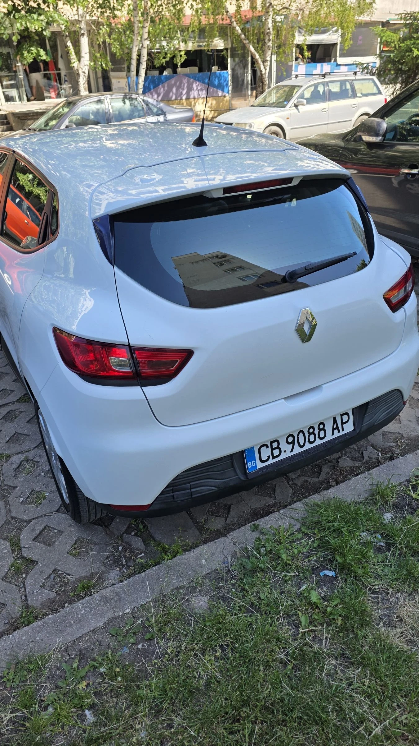 Renault Clio 1.5 DCI, снимка 6 - Автомобили и джипове - 54718280