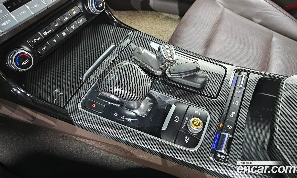 Kia Stinger, снимка 10 - Автомобили и джипове - 54735471