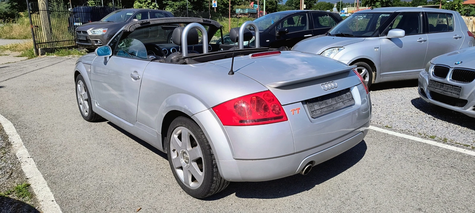 Audi Tt 1.8 T, снимка 7 - Автомобили и джипове - 54952633