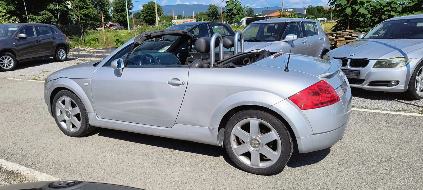 Audi Tt 1.8 T, снимка 8 - Автомобили и джипове - 54952633