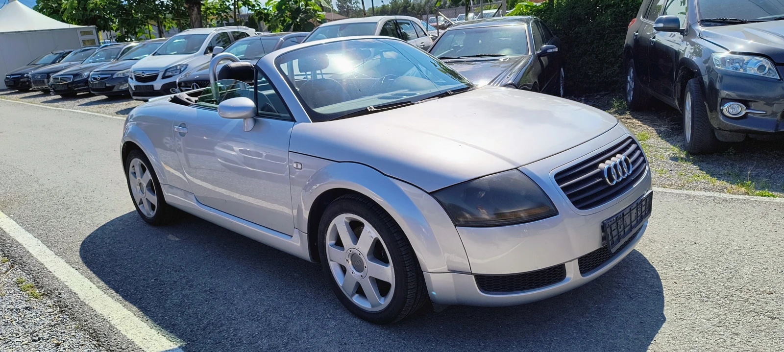 Audi Tt 1.8 T, снимка 3 - Автомобили и джипове - 54952633