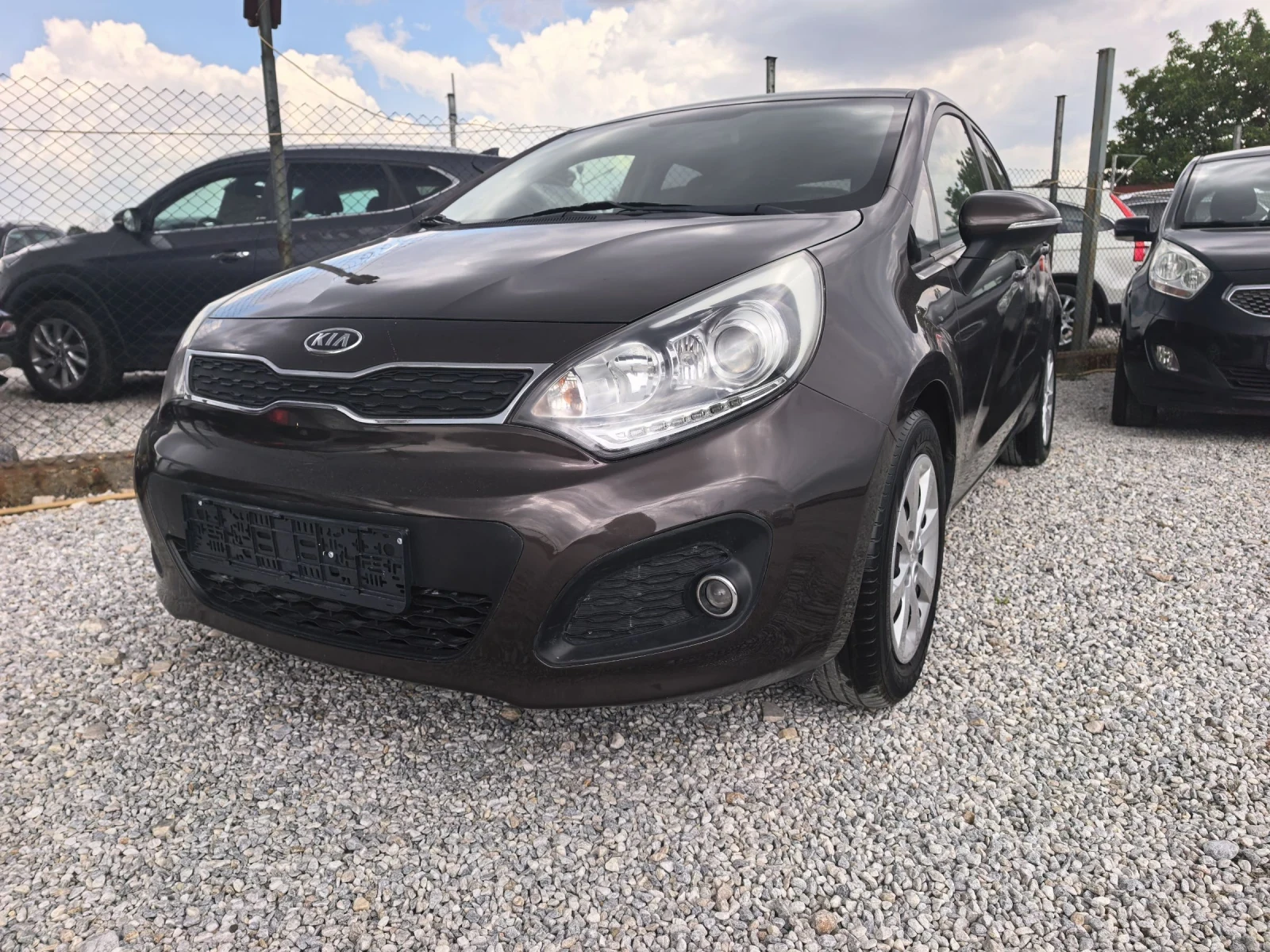 Kia Rio Бензин, снимка 3 - Автомобили и джипове - 55073297