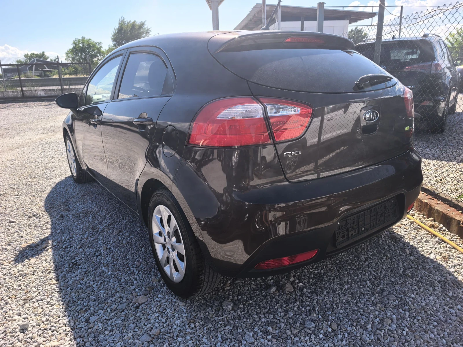 Kia Rio Бензин, снимка 9 - Автомобили и джипове - 55073297