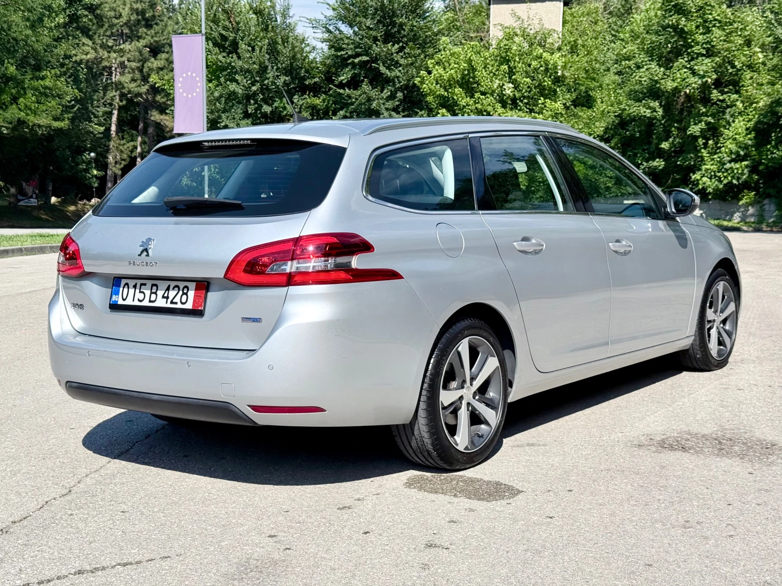 Peugeot 308 1.6HDI* 120k.c.* Allure* LED* Автоматик* Euro6B* , снимка 4 - Автомобили и джипове - 55182812