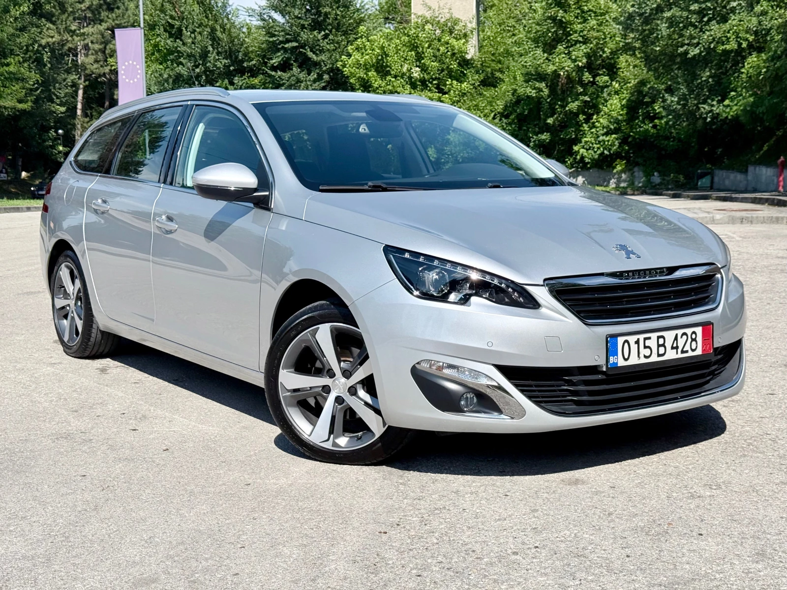 Peugeot 308 1.6HDI* 120k.c.* Allure* LED* Автоматик* Euro6B* , снимка 5 - Автомобили и джипове - 55182812