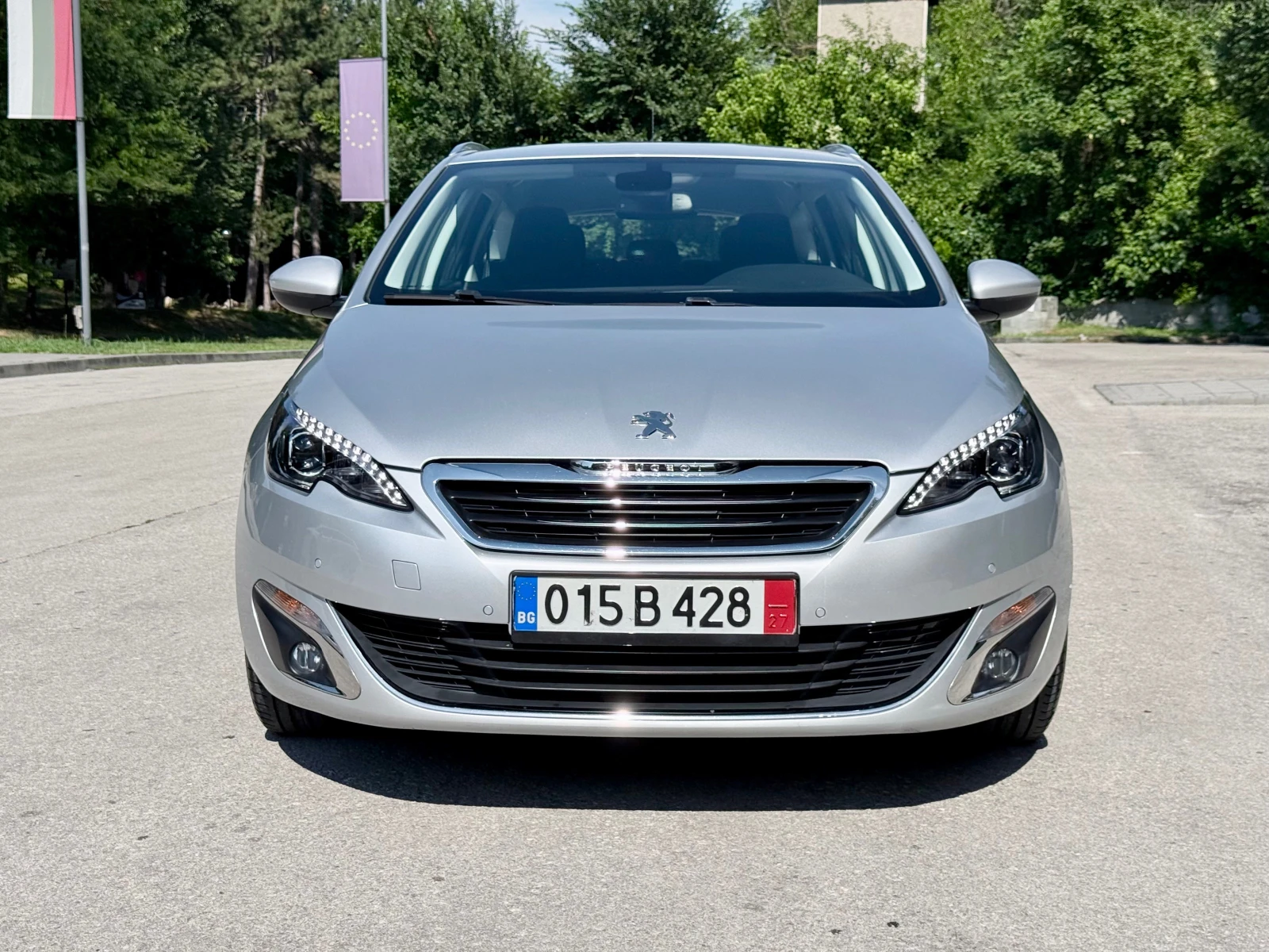 Peugeot 308 1.6HDI* 120k.c.* Allure* LED* Автоматик* Euro6B* , снимка 6 - Автомобили и джипове - 55182812