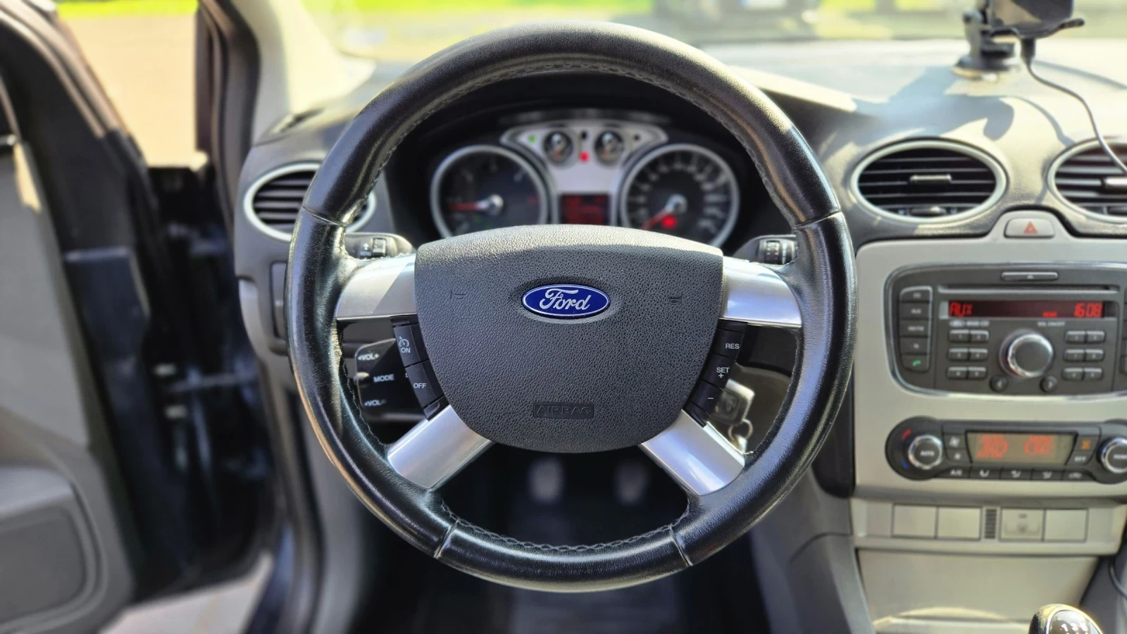 Ford Focus 1.6TDCI 109PS, снимка 11 - Автомобили и джипове - 55423857