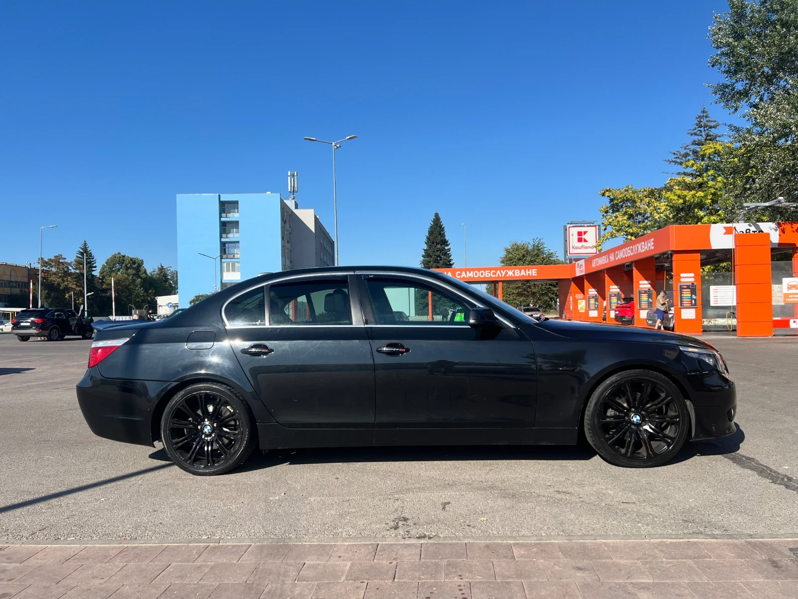 BMW 520, снимка 4 - Автомобили и джипове - 55707414
