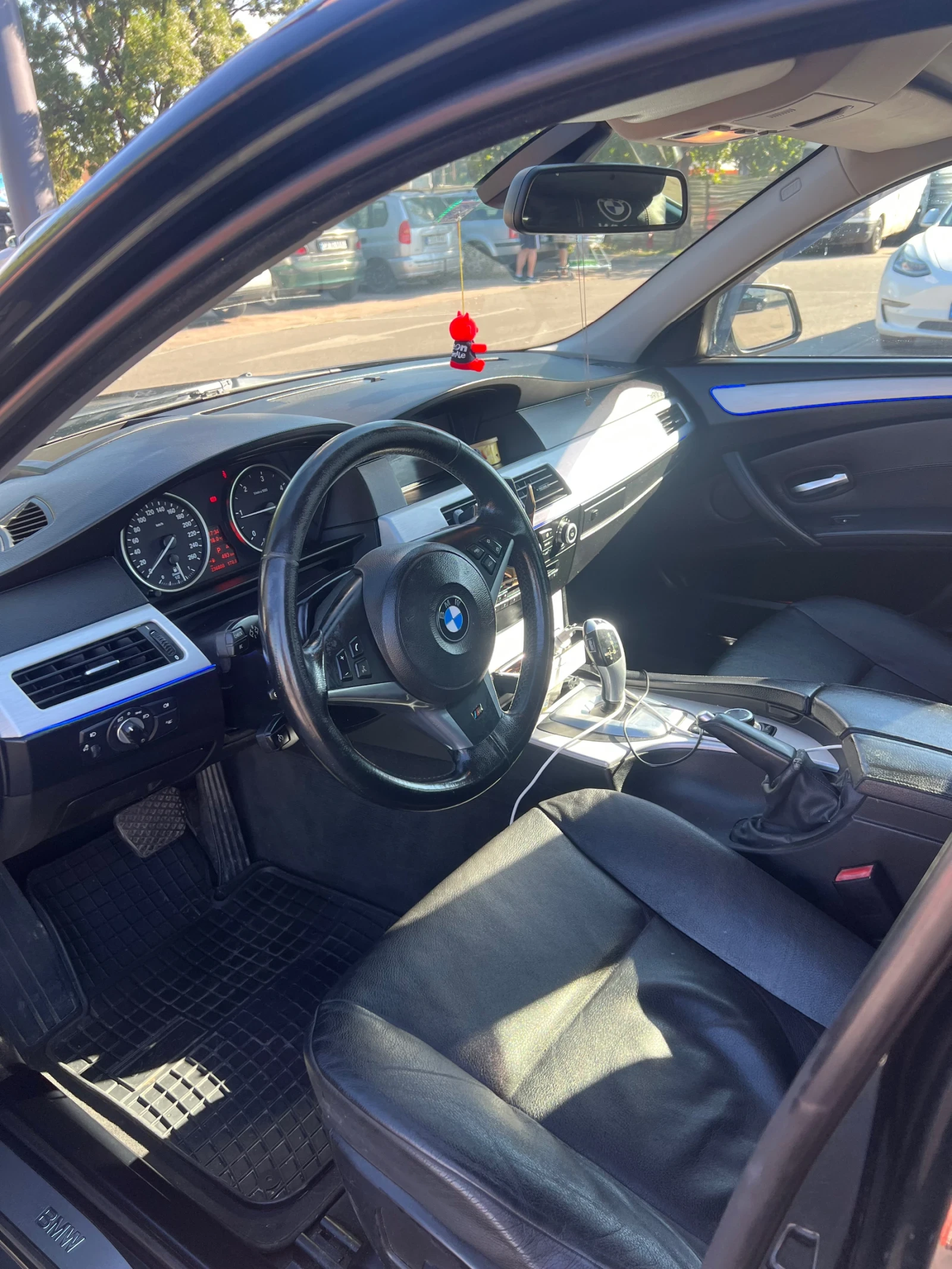 BMW 520, снимка 10 - Автомобили и джипове - 55707414