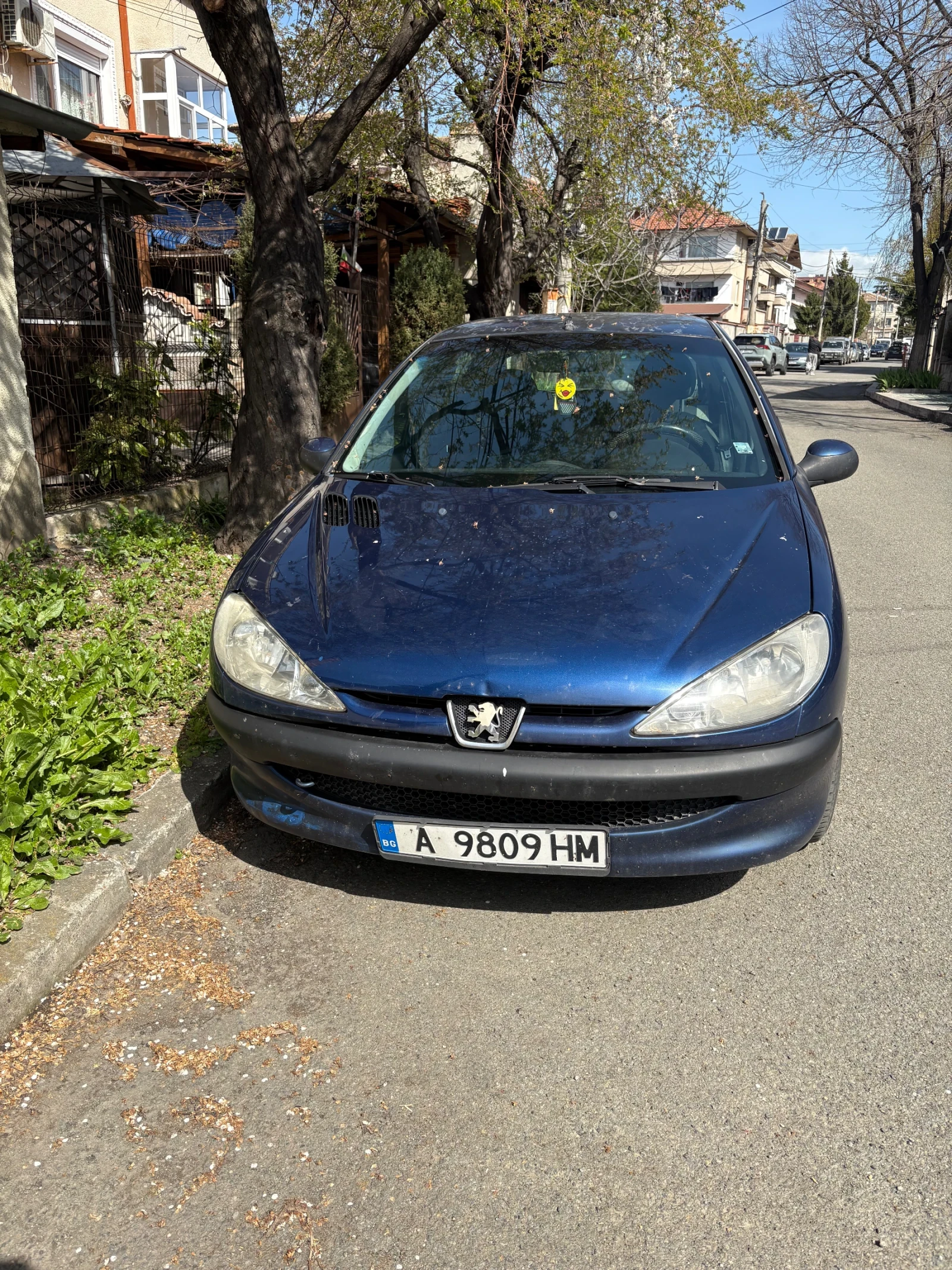 Peugeot 206 Колата е в добро състояние и е обслужвана винаги , снимка 4 - Автомобили и джипове - 56022556