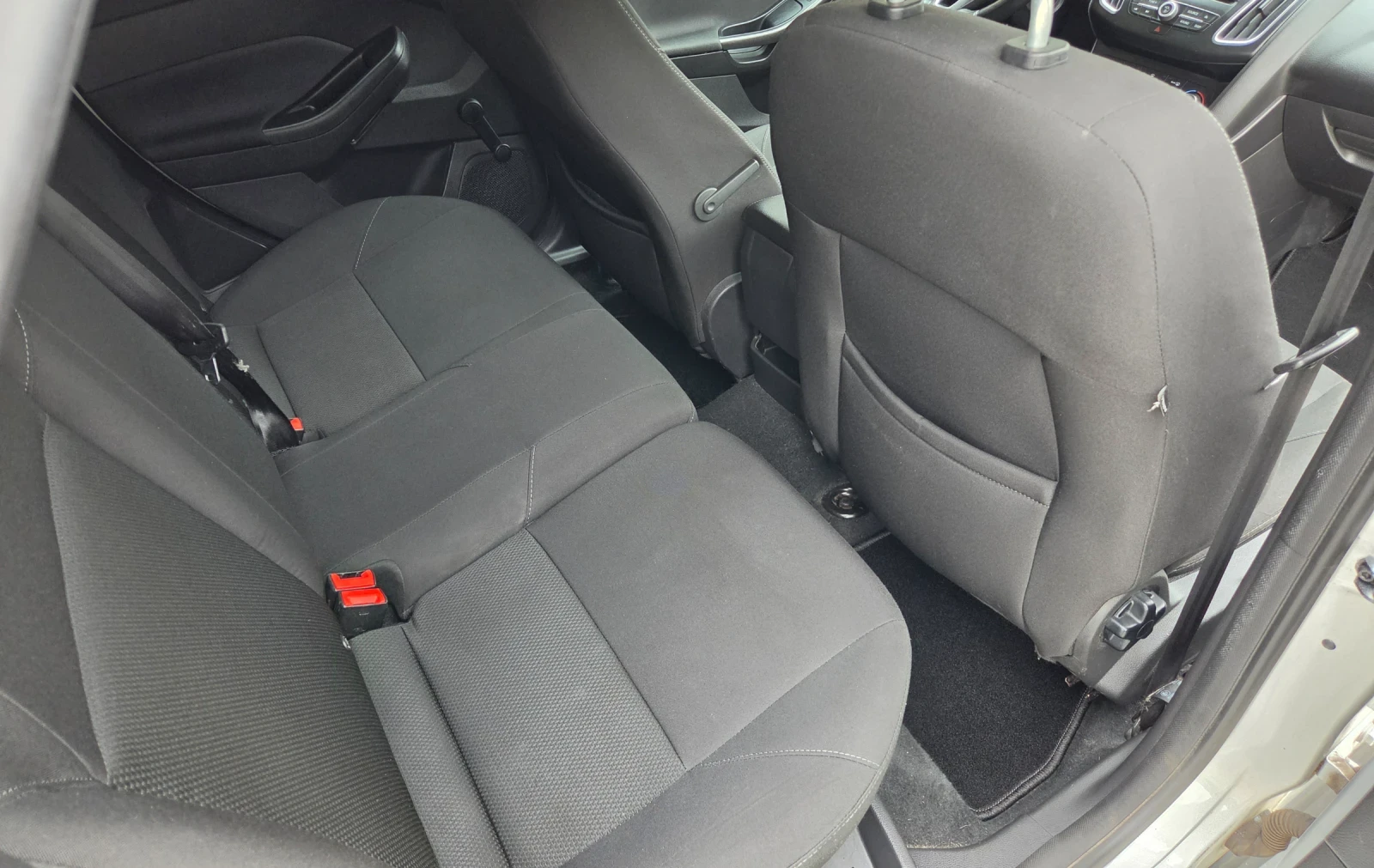 Ford Focus Ford Focus 1.0 EcoBoost, снимка 8 - Автомобили и джипове - 56257926