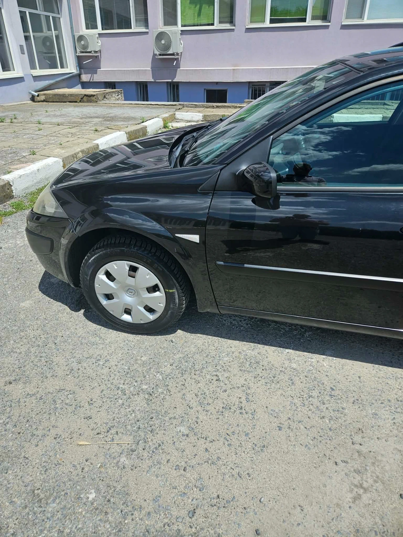 Renault Megane 2, снимка 2 - Автомобили и джипове - 56404000