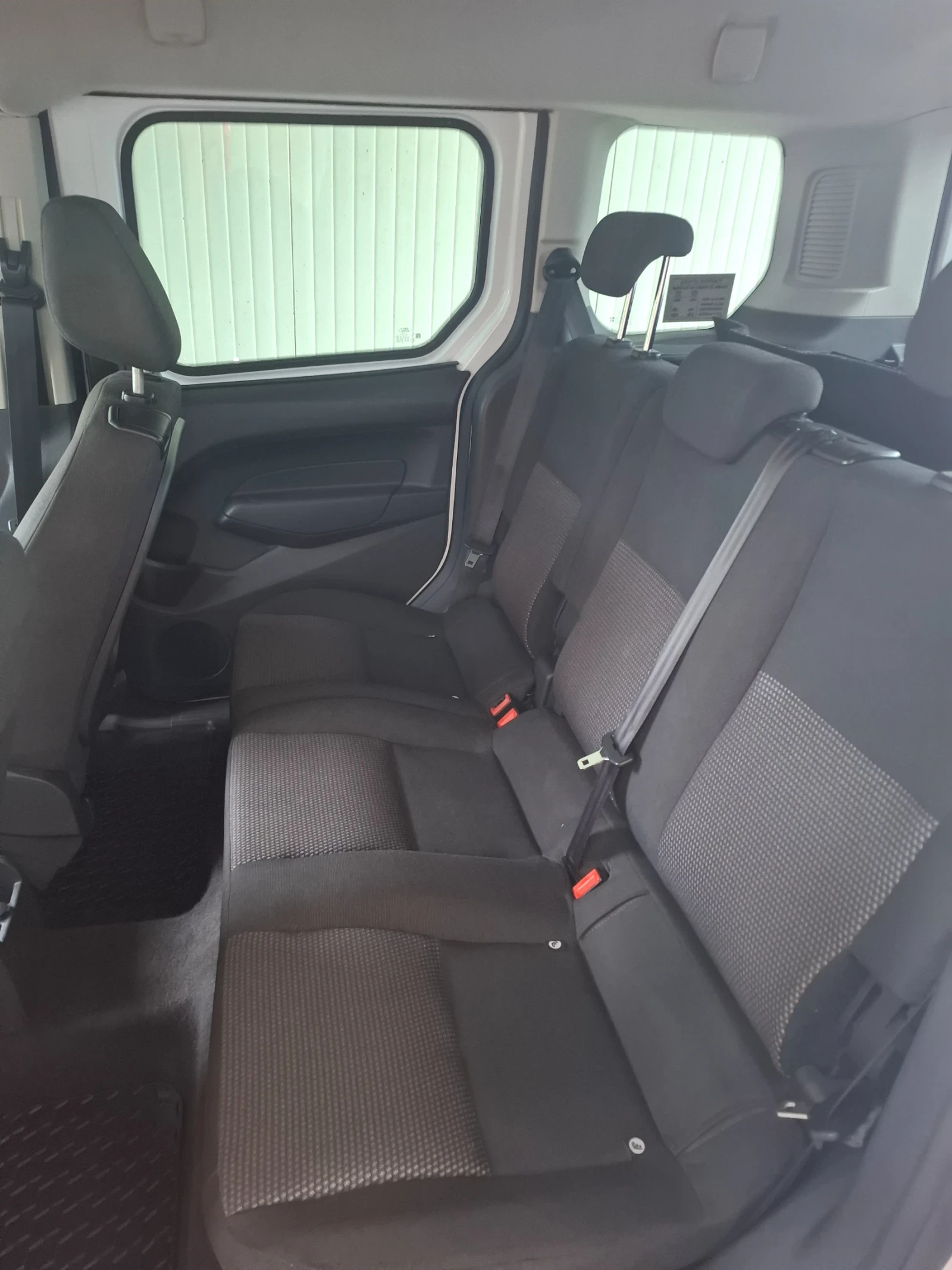 Ford Tourneo Connect, снимка 4 - Автомобили и джипове - 56574744