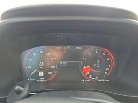 Volvo XC40 T4 Momentum, снимка 10