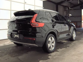 Volvo XC40 T4 Momentum, снимка 5