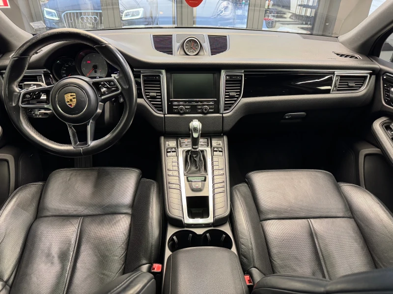 Porsche Macan S 3.0, снимка 12 - Автомобили и джипове - 48466235