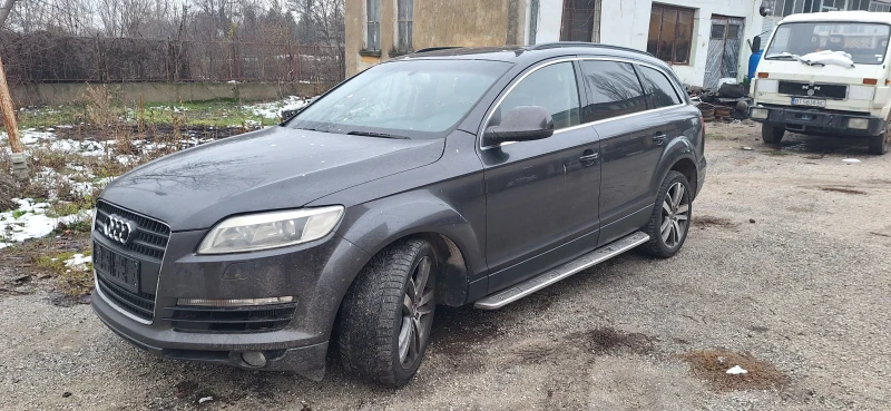 Audi Q7 3.0 тди, снимка 3 - Автомобили и джипове - 48492320