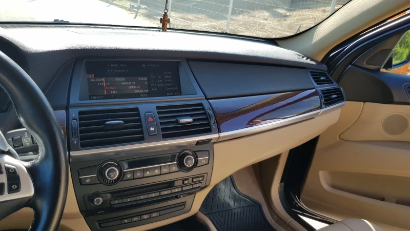 BMW X6, снимка 8 - Автомобили и джипове - 52366294