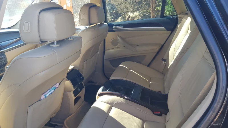 BMW X6, снимка 11 - Автомобили и джипове - 52366294