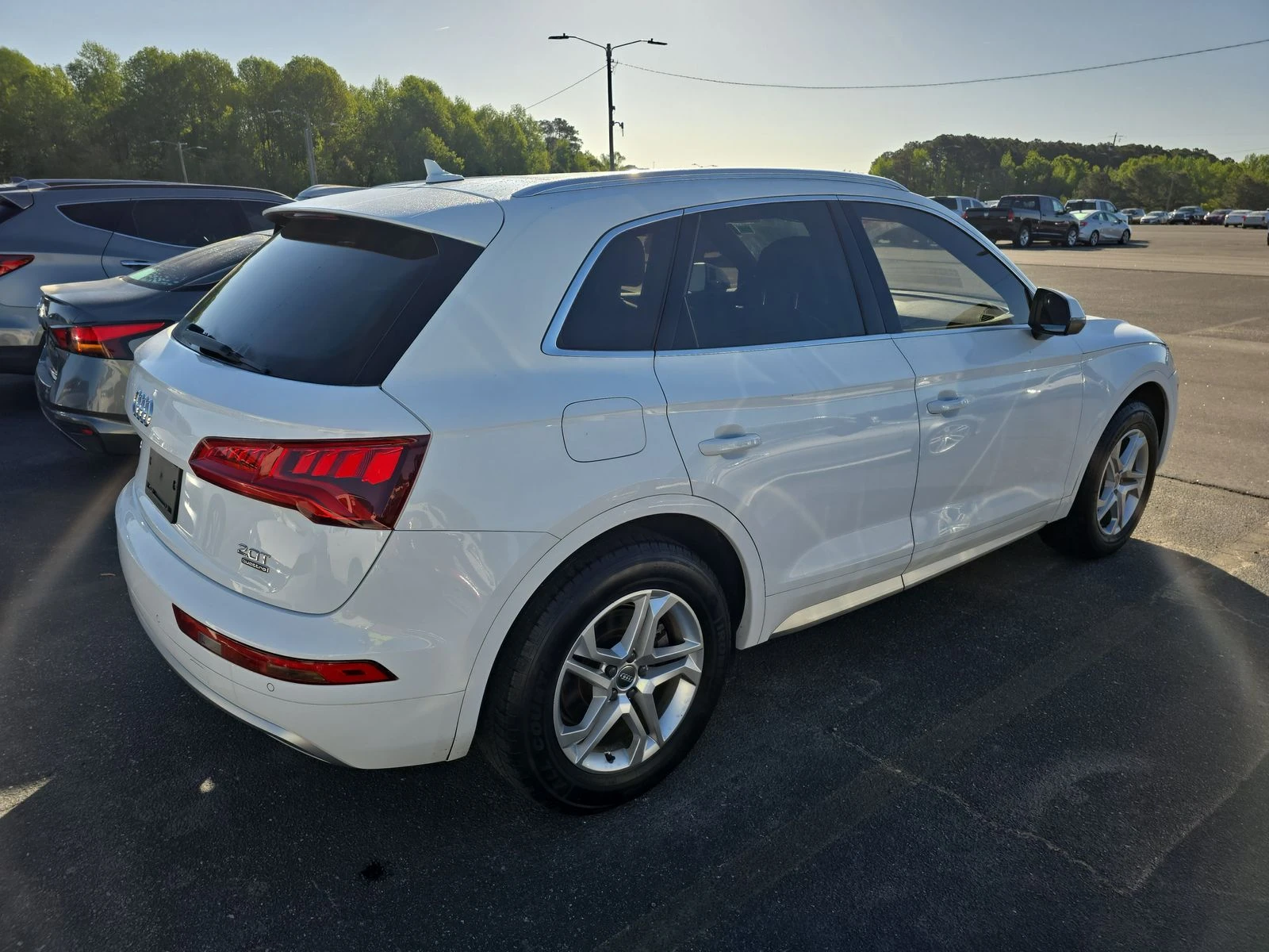 Audi Q5 Premium Plus* Диг.табло* Full LED* 8ZF* Пано*  - изображение 5