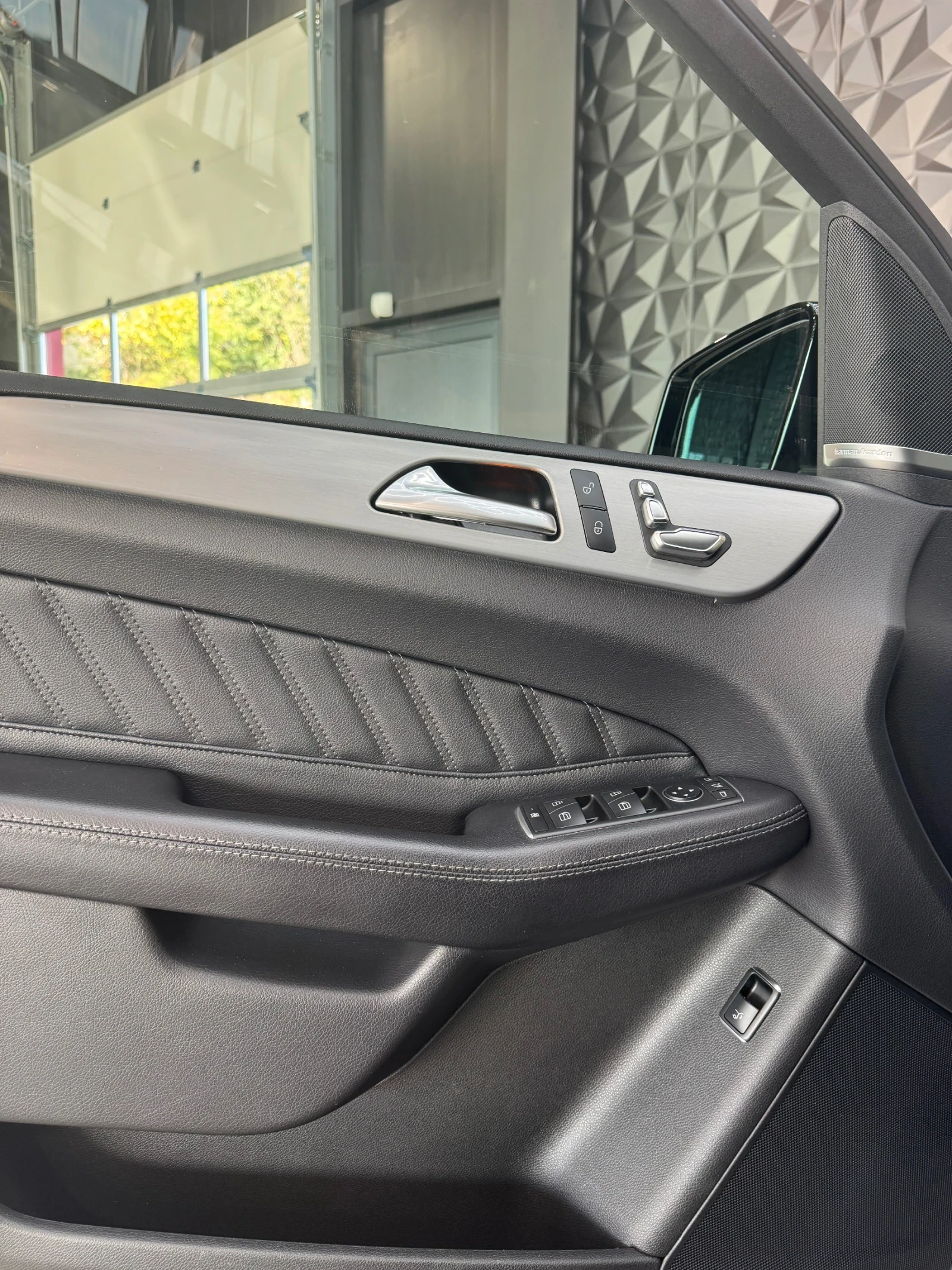 Mercedes-Benz GLE 350 d 4 MATIC * AMG *  *  | Mobile.bg   11