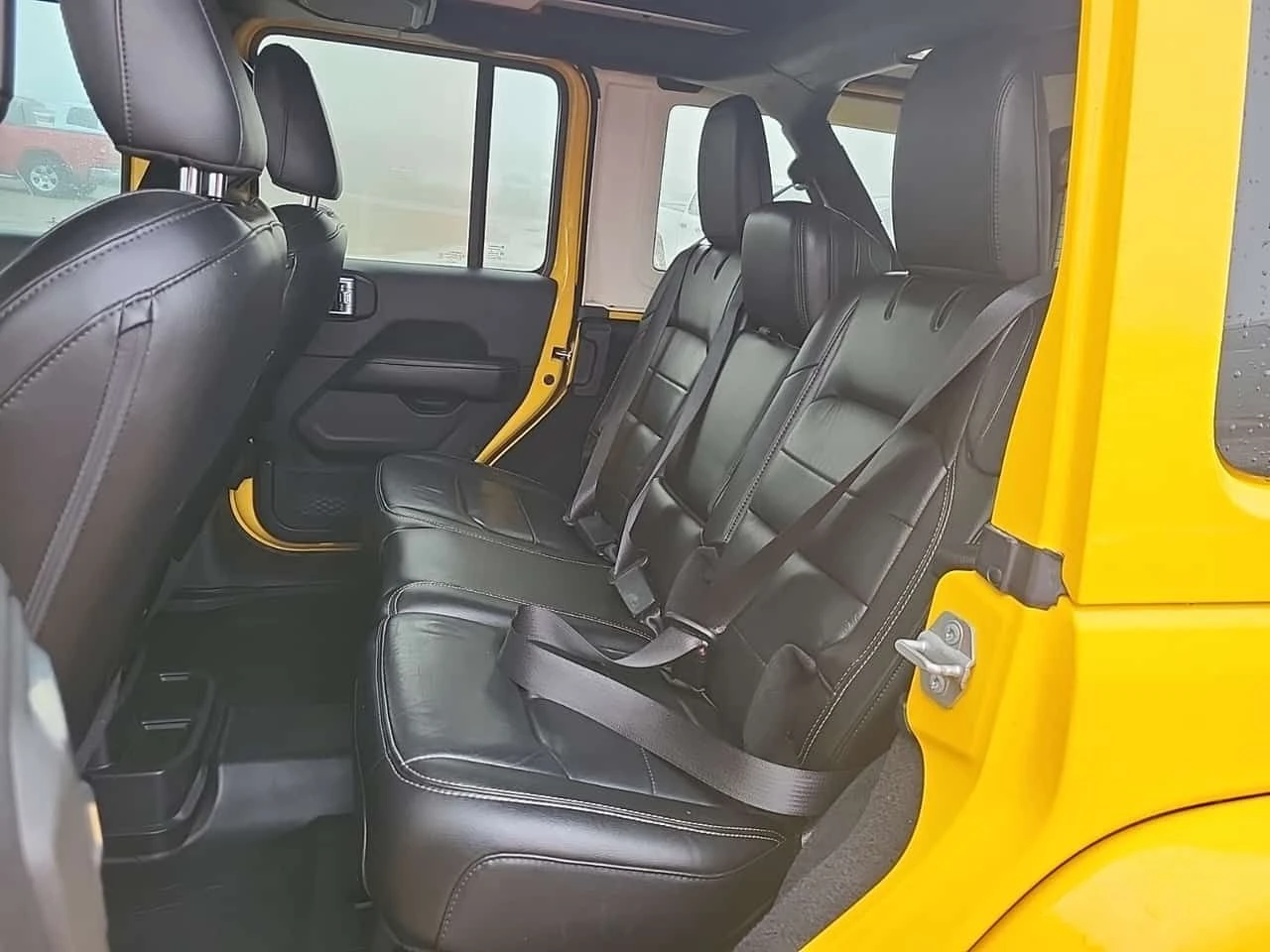 Jeep Wrangler SAHARA /CARFAX/Кожа/Нави/Подгрев, снимка 11 - Автомобили и джипове - 53715129