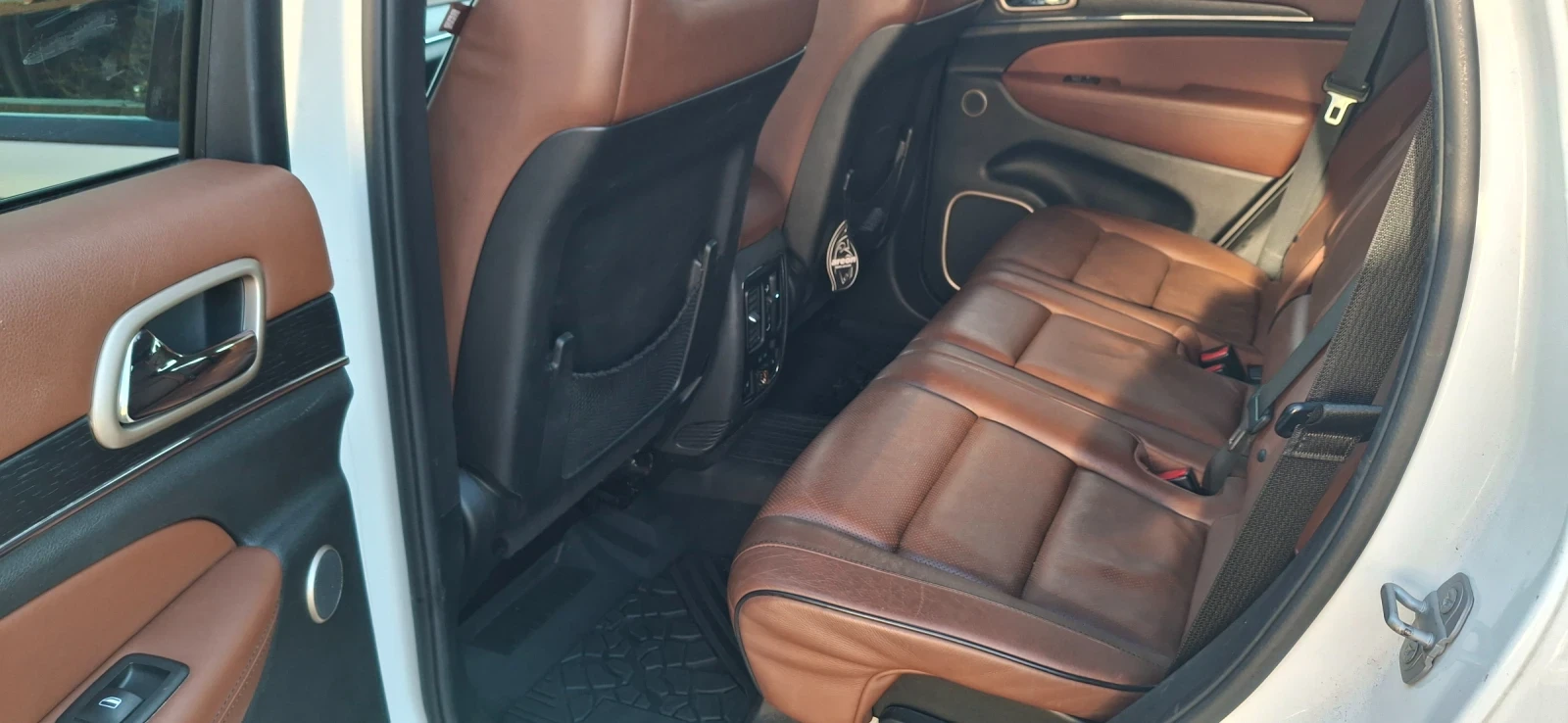 Jeep Grand cherokee Summit 5.7Hemi, снимка 8 - Автомобили и джипове - 54103368