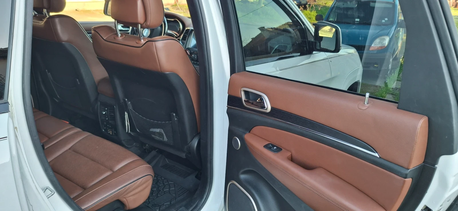 Jeep Grand cherokee Summit 5.7Hemi, снимка 6 - Автомобили и джипове - 54103368