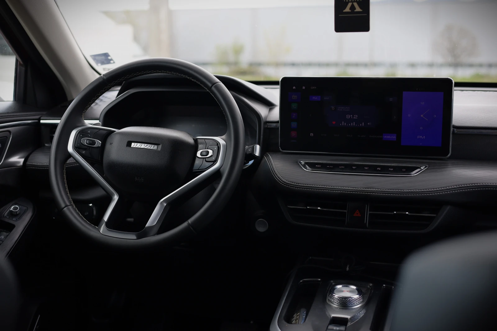 Haval Jolion 1.5 Бензин Автомат, снимка 12 - Автомобили и джипове - 54294541