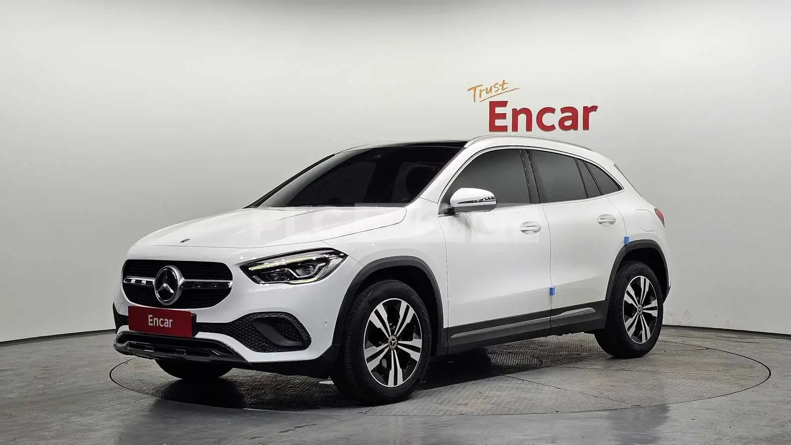 Mercedes-Benz GLA 250 | КАМЕРА| ПОДГРЕВ| DIST| PANO| ВКЛ.ТЕХНОТЕСТ