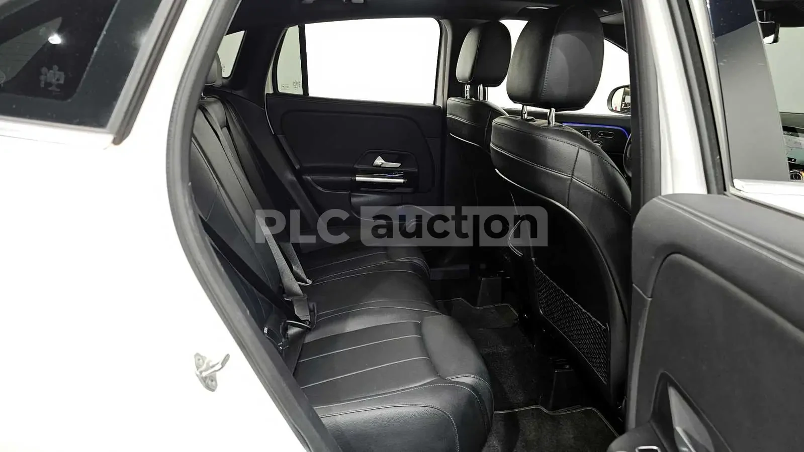 Mercedes-Benz GLA 250 | КАМЕРА| ПОДГРЕВ| DIST| PANO| ВКЛ.ТЕХНОТЕСТ, снимка 14 - Автомобили и джипове - 54956747