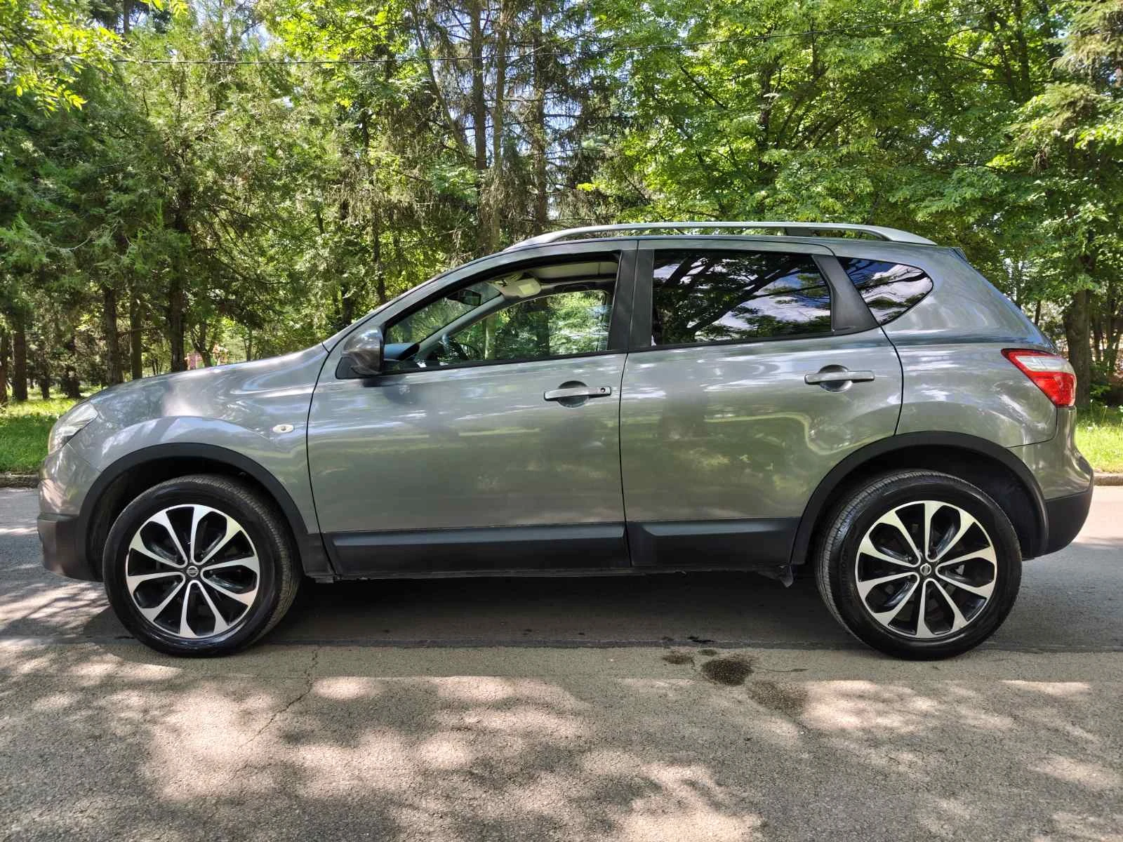Nissan Qashqai, снимка 8 - Автомобили и джипове - 54967989