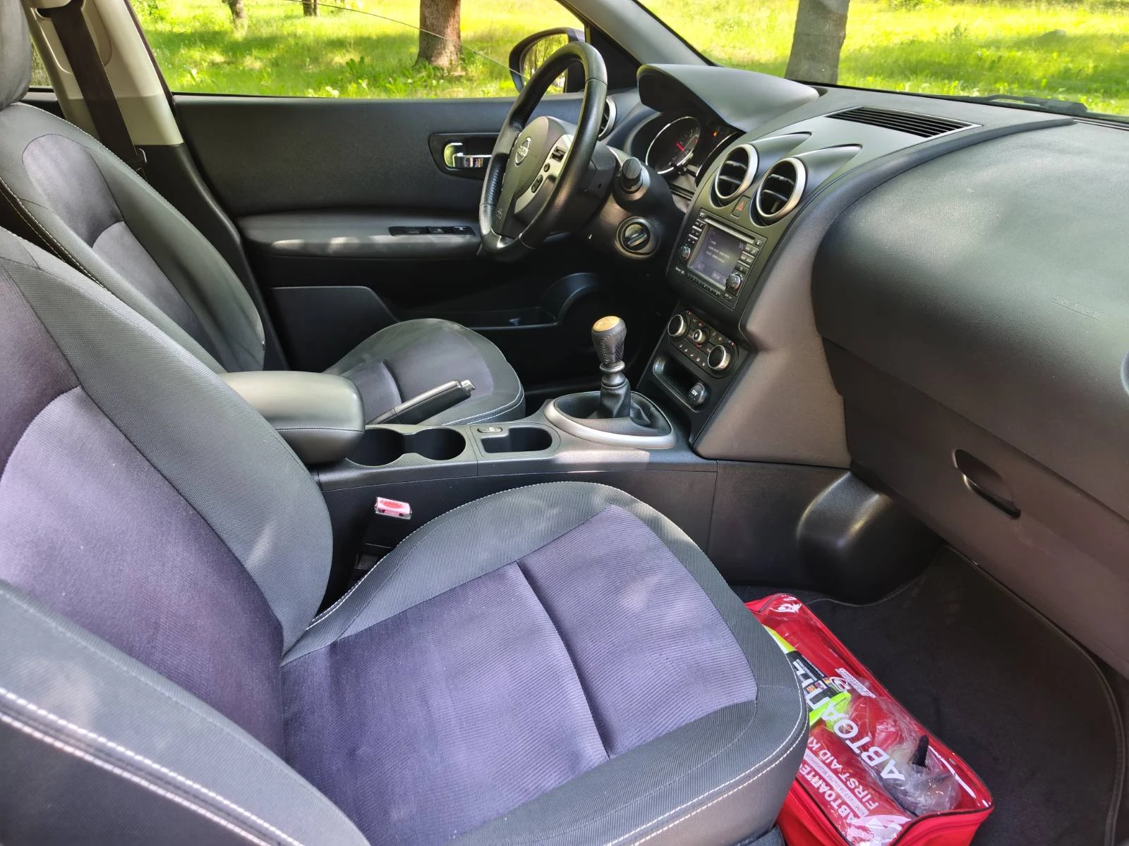 Nissan Qashqai, снимка 12 - Автомобили и джипове - 54967989