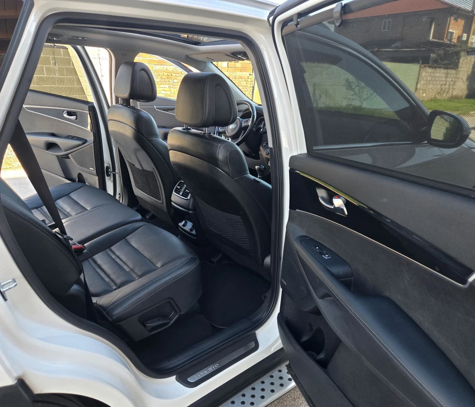 Kia Sorento FULL 2.2CRDI 4x4* ПРЕЗИДЕНТ* FACELIFT WAZE , снимка 10 - Автомобили и джипове - 55248107