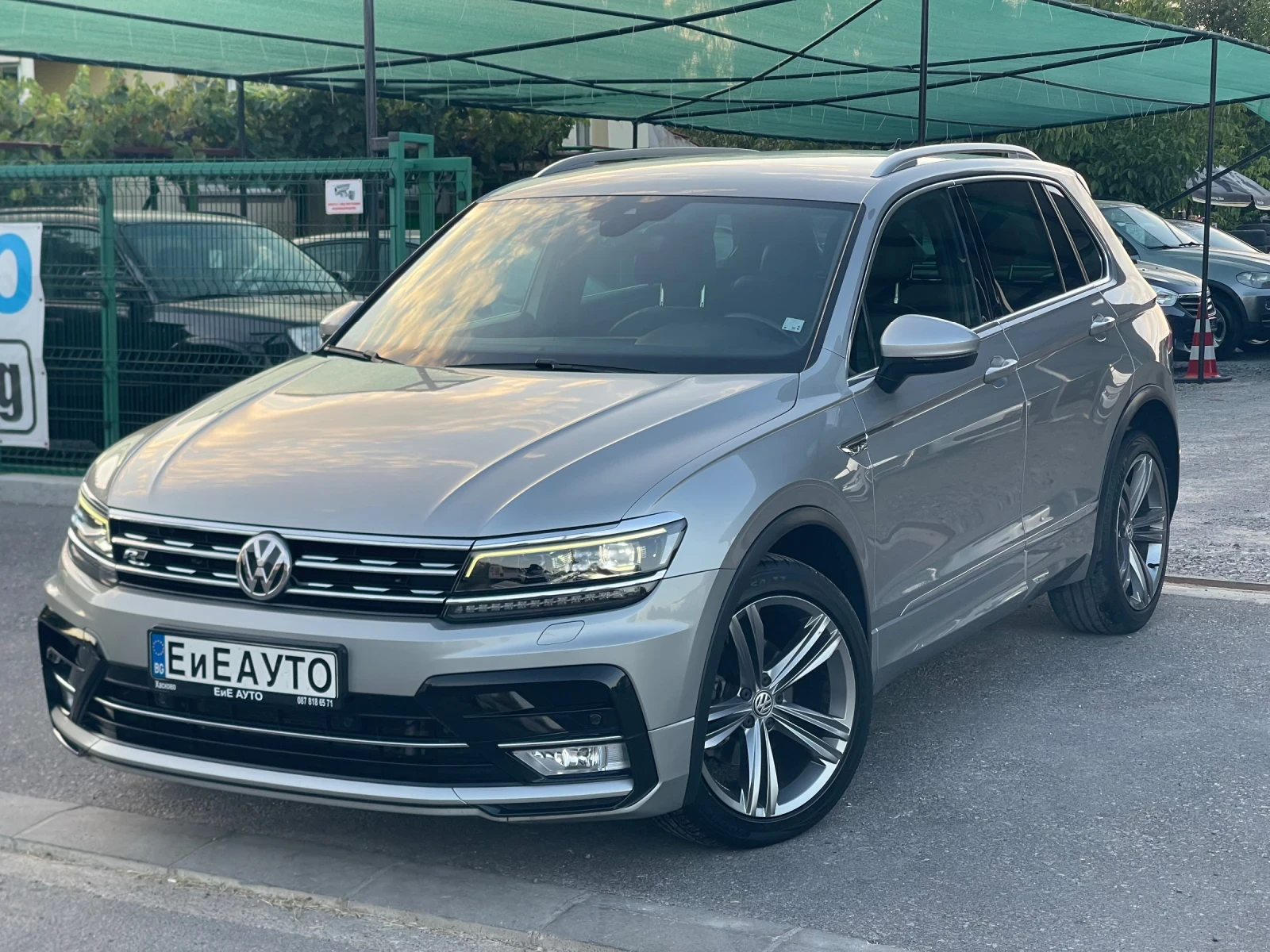 VW Tiguan 2.0TDI DSG R-L?NE, снимка 3 - Автомобили и джипове - 55787208