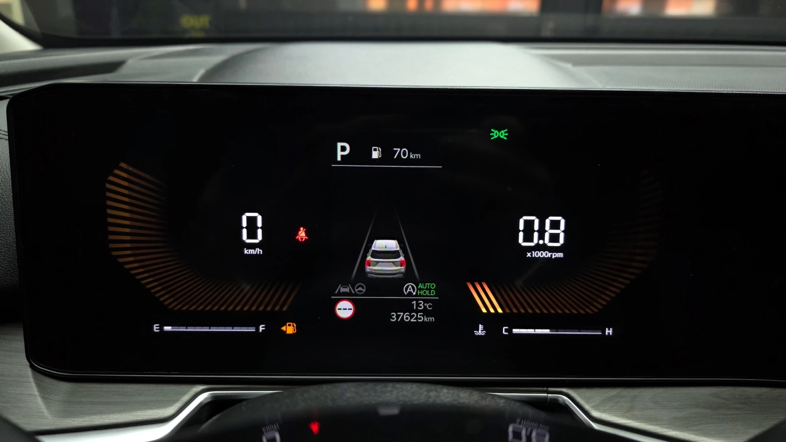 Kia Sorento 2.5* ПОДГРЕВ ВОЛАН* КРАЙНА ЦЕНА, снимка 8 - Автомобили и джипове - 56025443