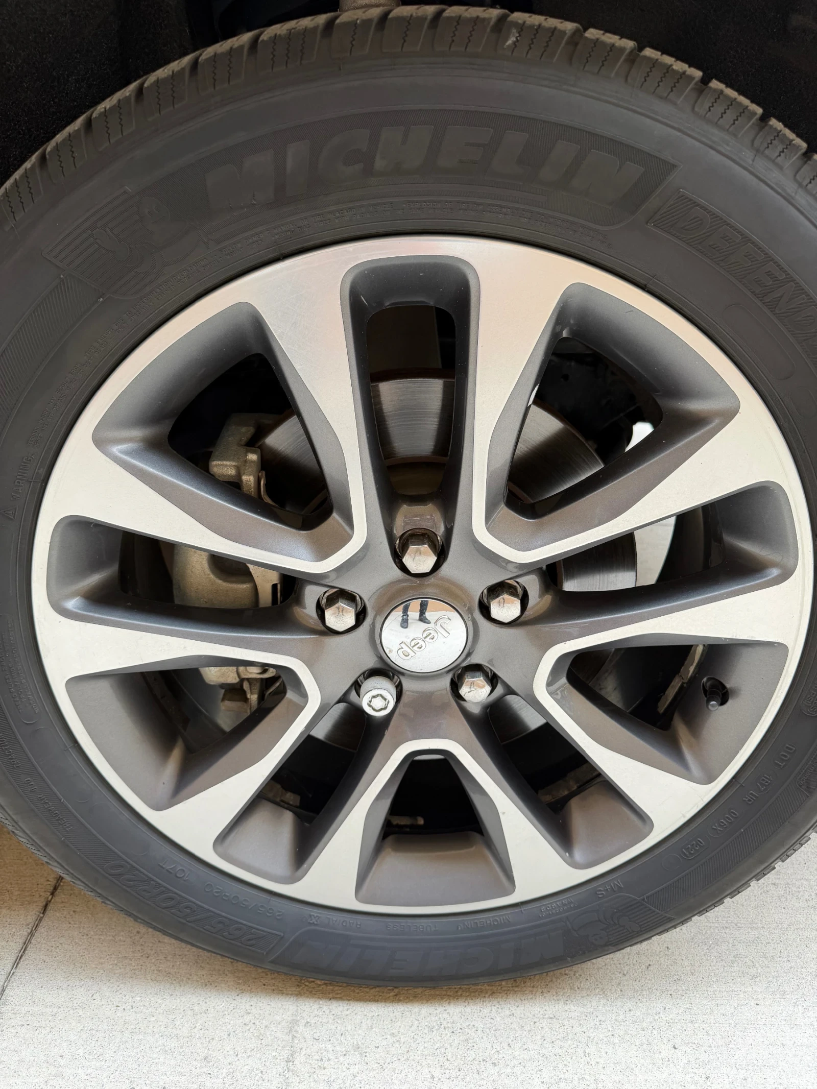 Jeep Grand cherokee 5.7 HEMI 2018, снимка 10 - Автомобили и джипове - 56160579