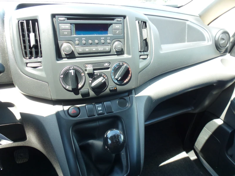 Nissan NV200 1.5 DCI, снимка 8 - Бусове и автобуси - 50809550