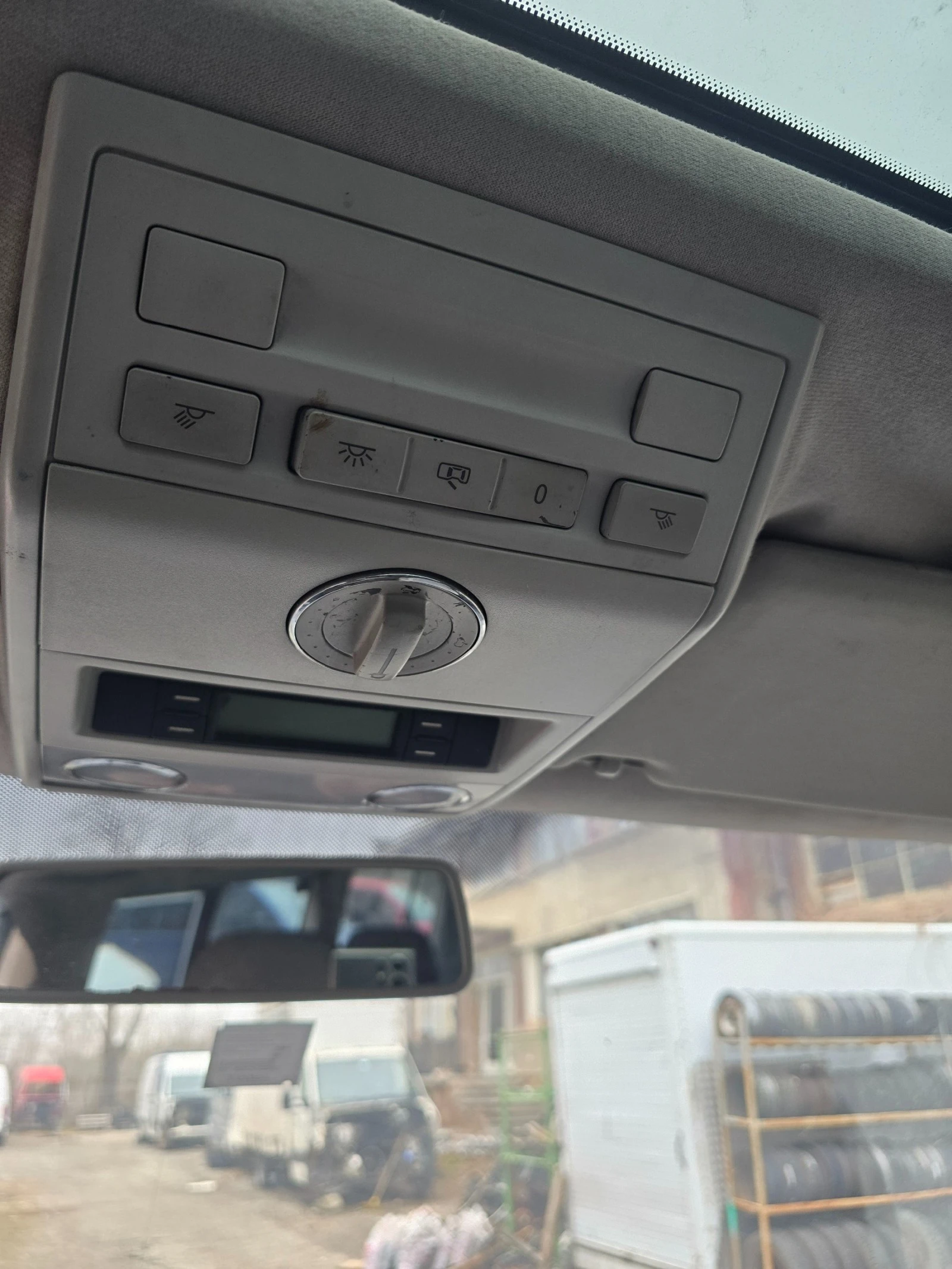 VW Caravelle 5 2.5 174  | Mobile.bg   12