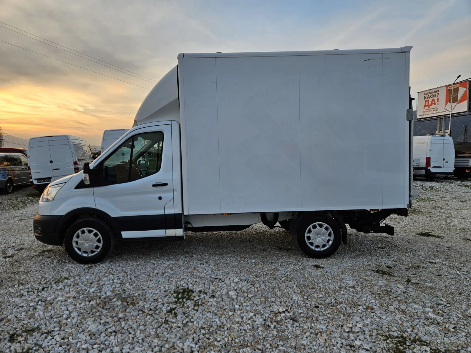 Ford Transit 2.0TDCi, Падащ борд, Клима , Задна камера - изображение 2