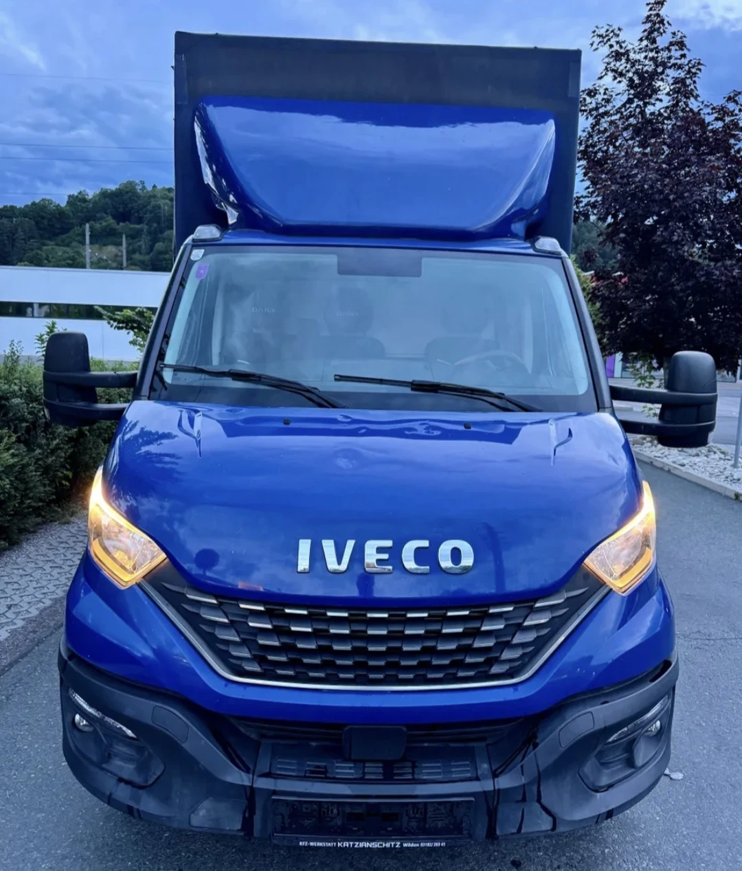 Iveco Daily 35c18* БОРД* 1000кг.* AC* HI-MATIC* , снимка 2 - Бусове и автобуси - 55980556