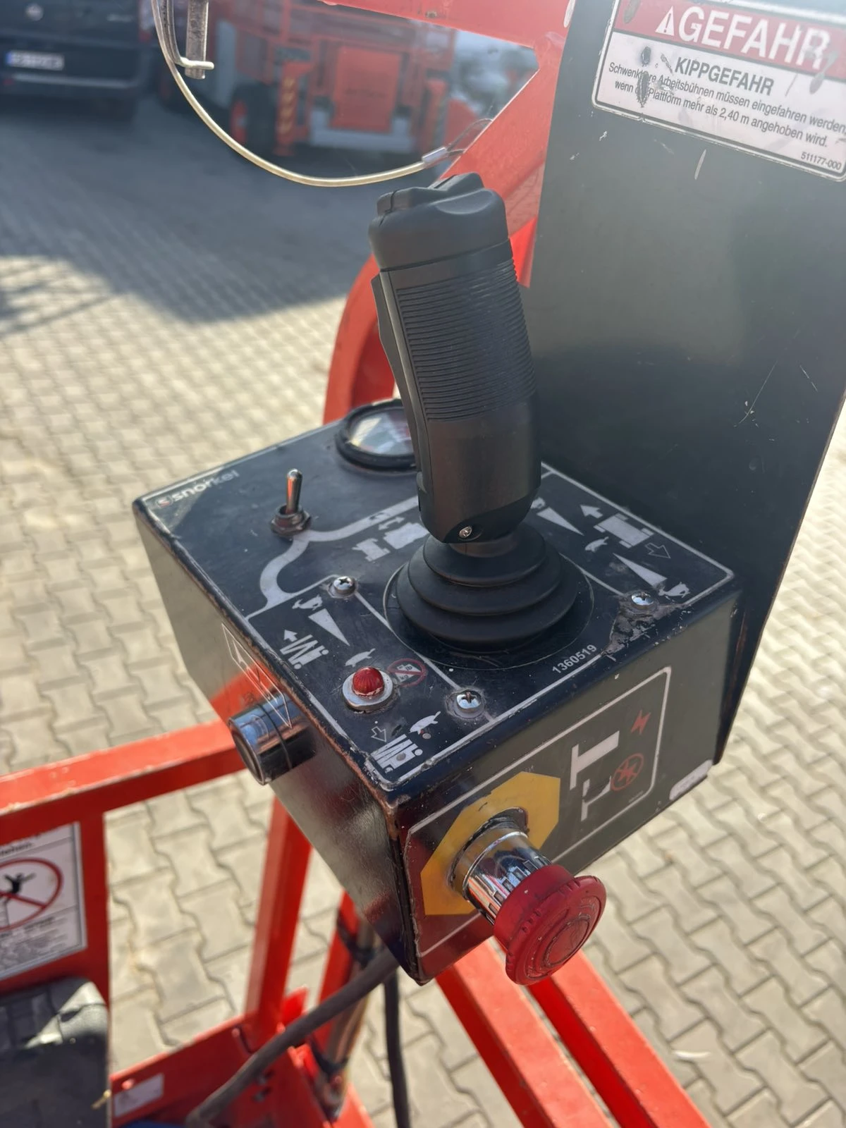 Автовишка Друга марка Snorkel S1932E - изображение 8