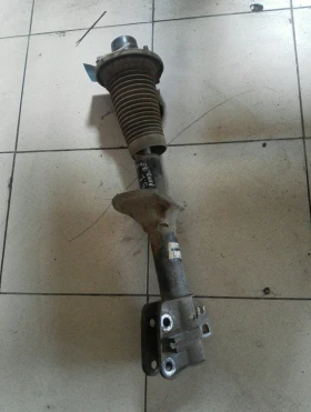 Амортисьор заден ляв Ланд Ровър Фрилендър