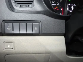 Kia Carnival 2.2 CRDI, снимка 17